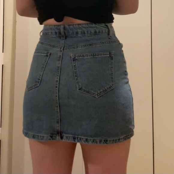denim mini skirt from Forever 21! - Picture 3 of 5